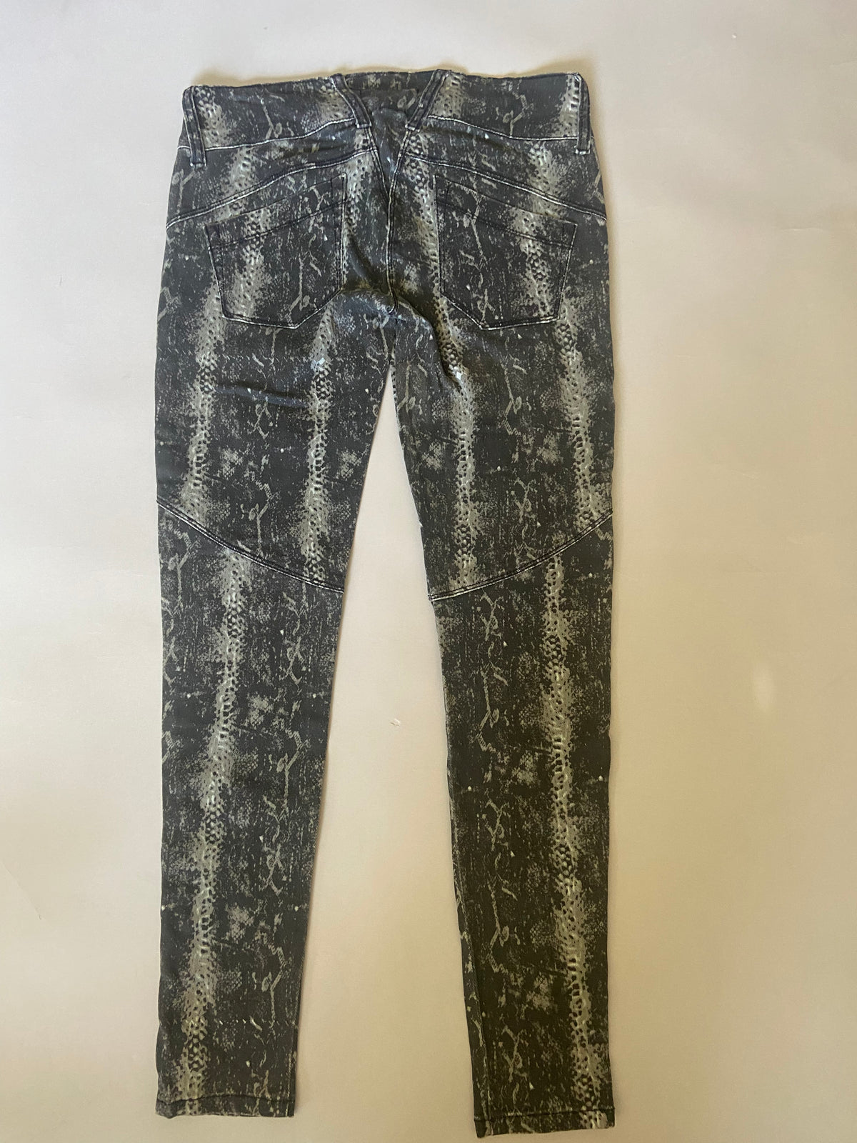 Distressed Black Snakeskin Print Skinny Jean - size 27-Bottoms-Lip Service